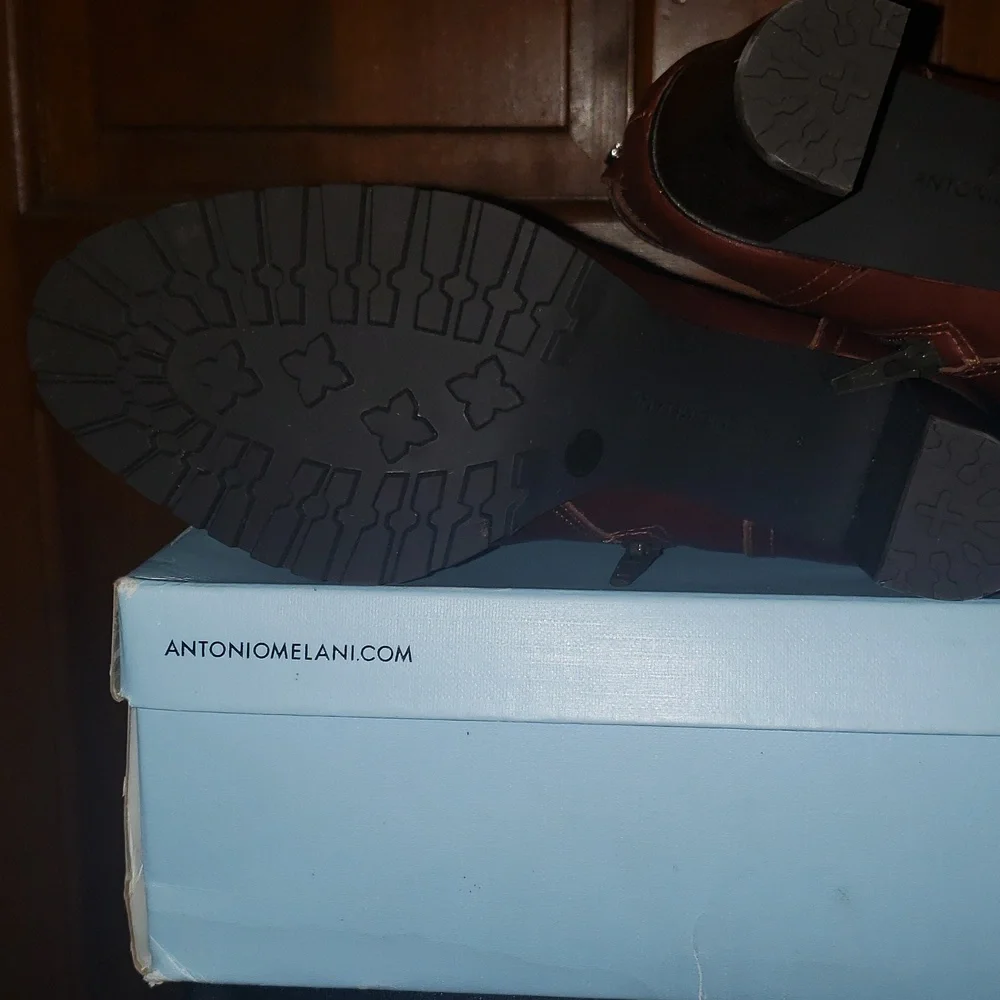 Antonio Melani Garnett size 8.5 - Picture 4 of 11